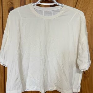 Lululemon Athletica Cream Short Sleeve Tee